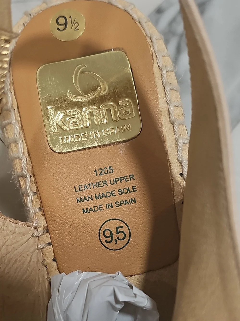 kanna Nude/Pale Pink Leather Espadrille Wedge Peep-Toe Sandals NWOT 9.5